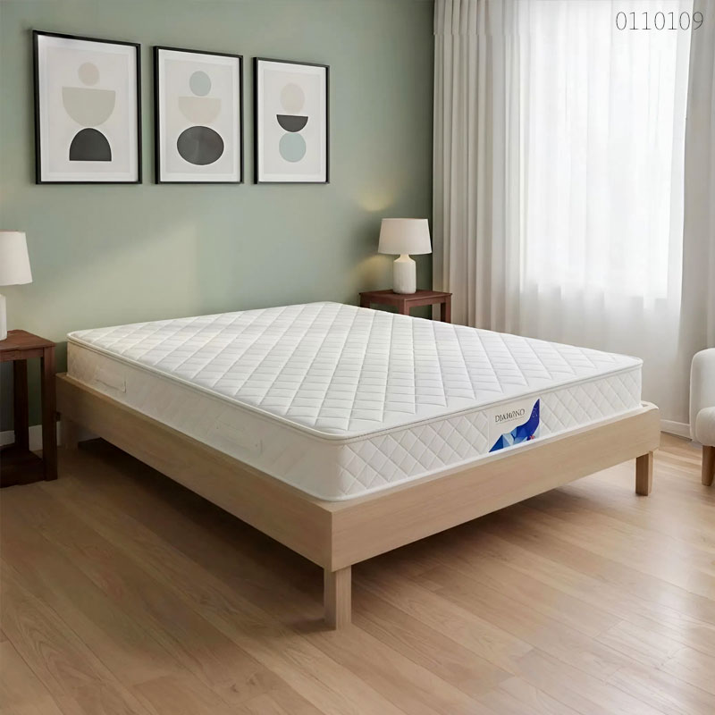 Nệm lò xo Queen size là gì? Kích thước, giá và các mẫu đáng mua