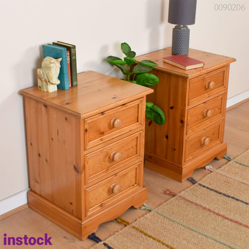 Tủ đầu giường gỗ thông Nofin