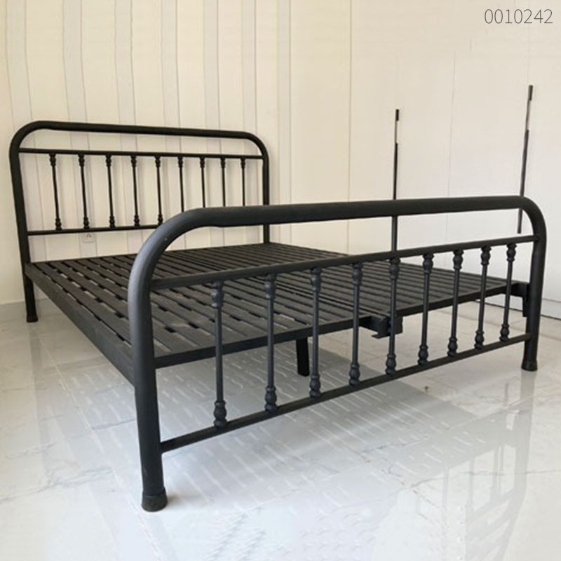 Giường sắt tròn Halen